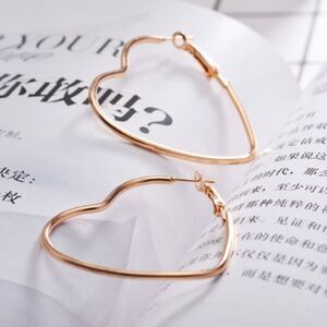 Pair of Heart hoops